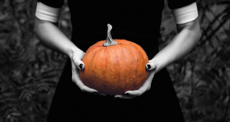 A Spooktacular Guide To Having A Safe Halloween